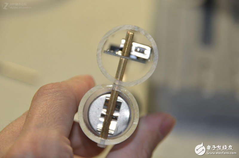 顛覆想象！專業(yè)工程師制作的DIY多功能移動電源