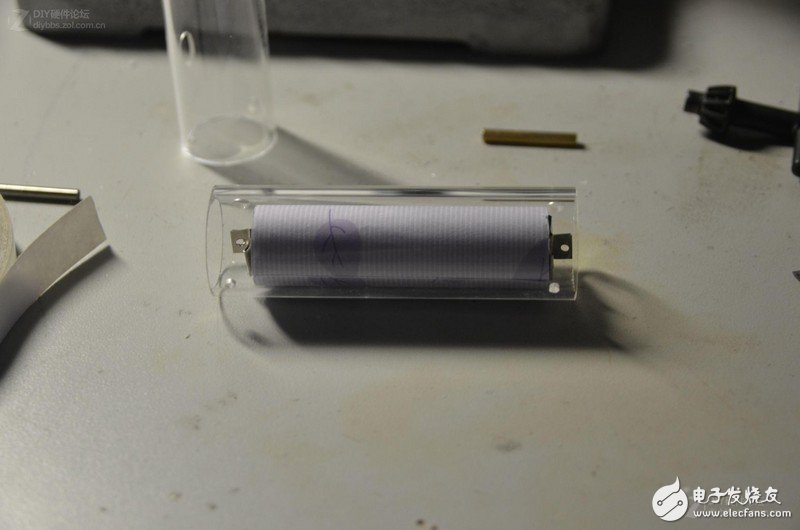 顛覆想象！專業(yè)工程師制作的DIY多功能移動電源