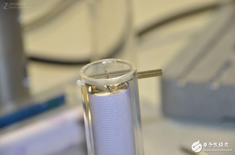 顛覆想象！專業(yè)工程師制作的DIY多功能移動電源