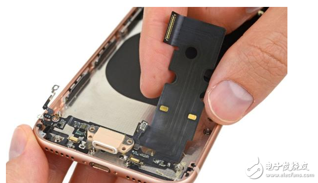 蘋果電池門事件不斷,據(jù)說還與三星有關(guān)系