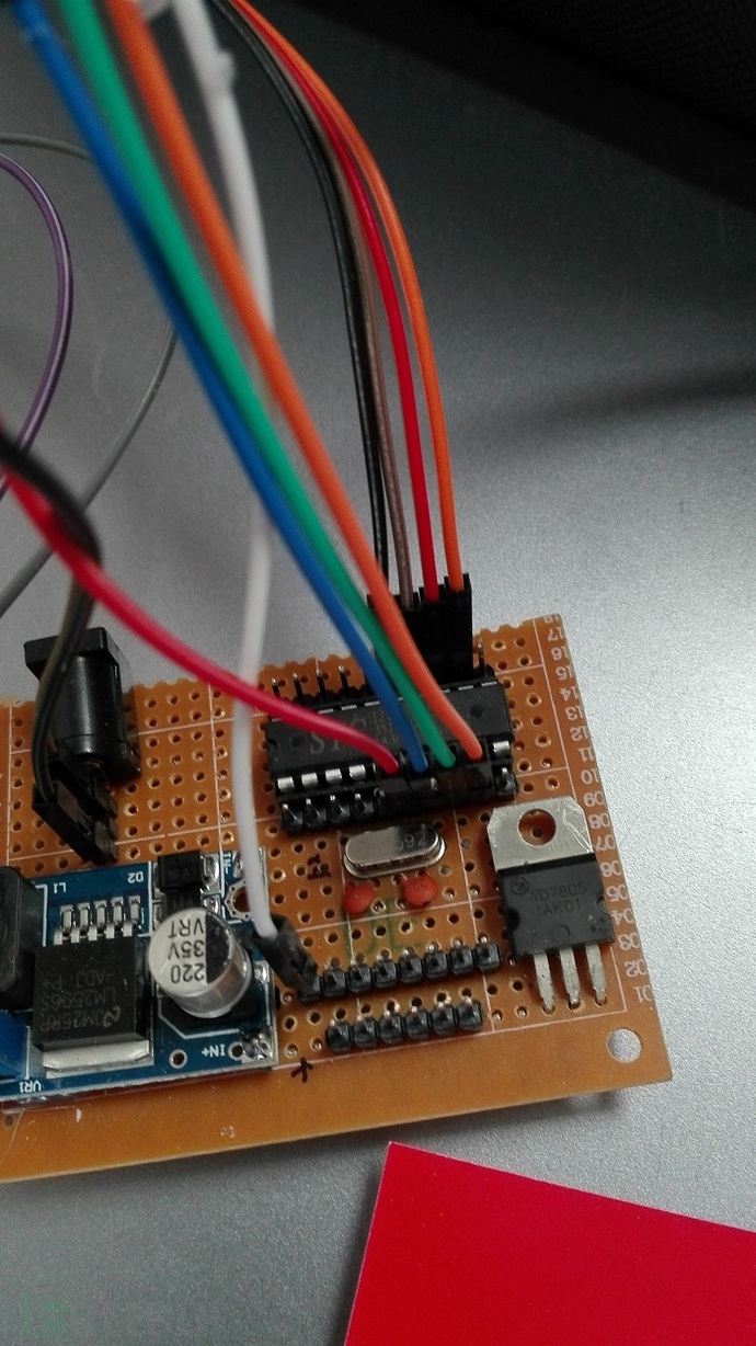 利用51單片機(jī)制作廉價盒仔機(jī)器人的步驟過程解析