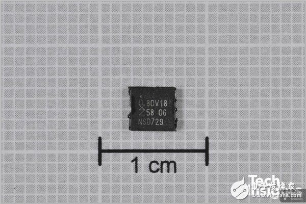 蘋果iPhone8 Plus專業(yè)拆解報告：X光照深入IC細節(jié)