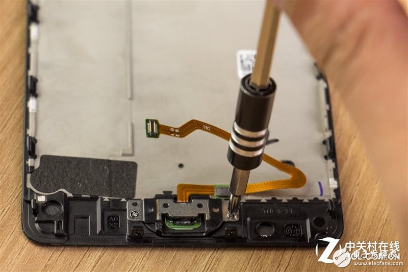 250萬刀定制副屏花得值！魅族PRO 7 Plus拆解